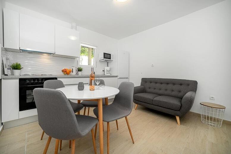 Sunshine Apartment Sovlje Tribalj المظهر الخارجي الصورة
